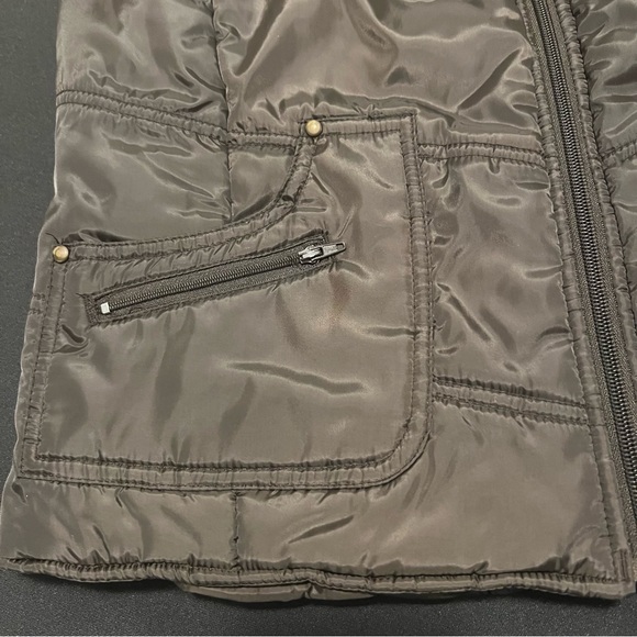 Reitmans Brown Quilted Puffer Vest Zip Front Utility Pockets Medium - Picture 3 of 11